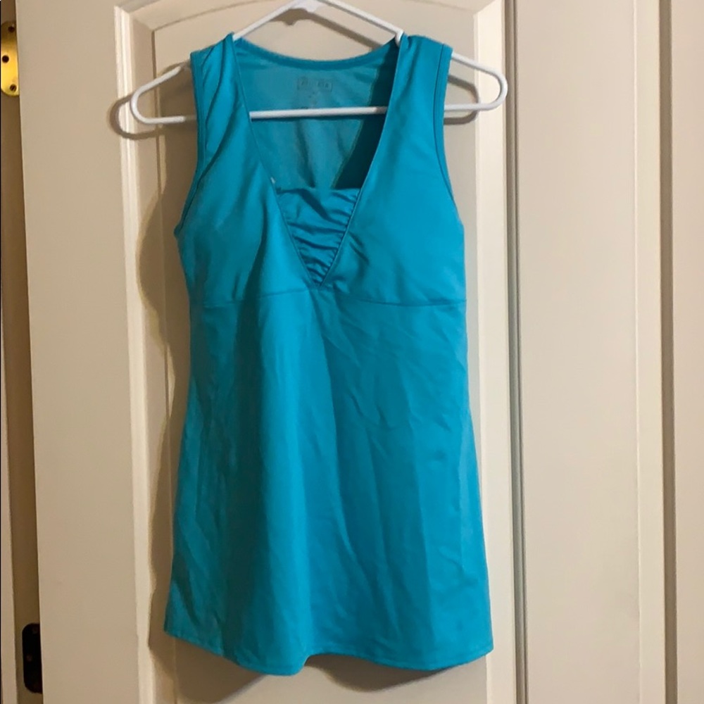Athleta Sports Tank with built in bra 34D
